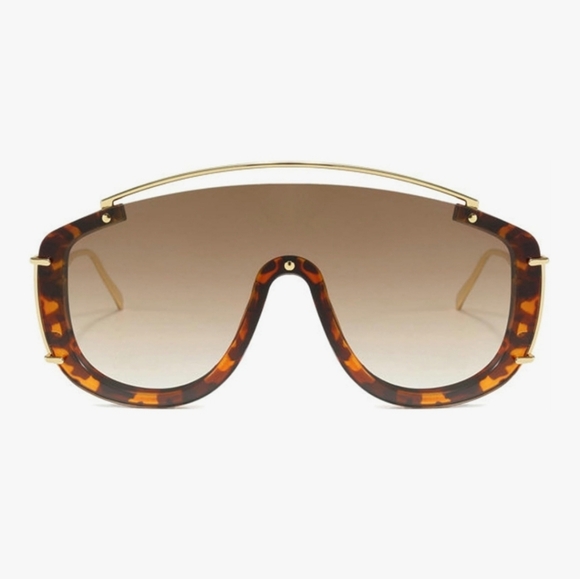 TORTOISE SHELL CURVED GOLD FRAMED SUNGLASSES - Picture 1 of 3